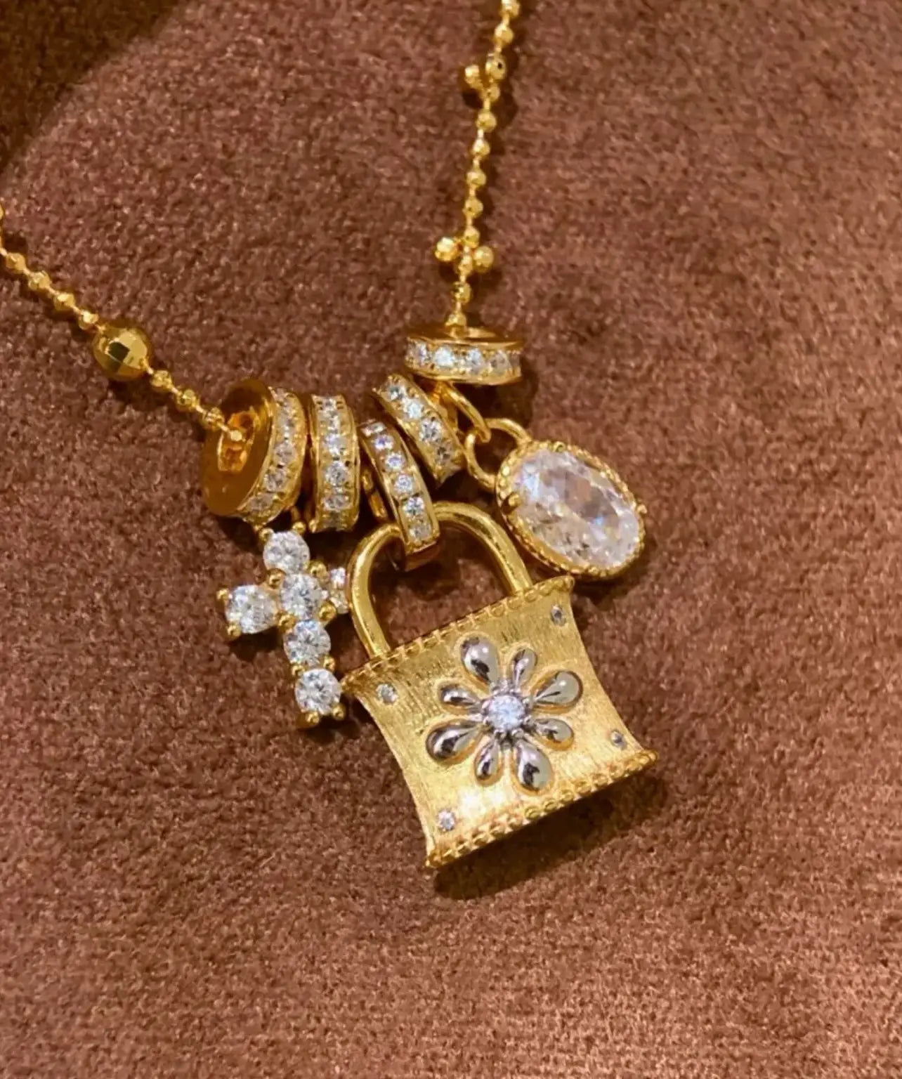 The One1| Vintage Gold Lock&Cross Detachable Necklace for woman