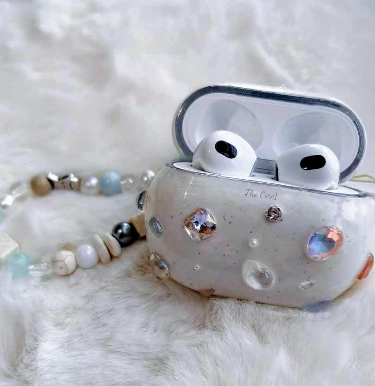 The One1| Handmade Diamond AirPods Case| All Models Supported| Model Required