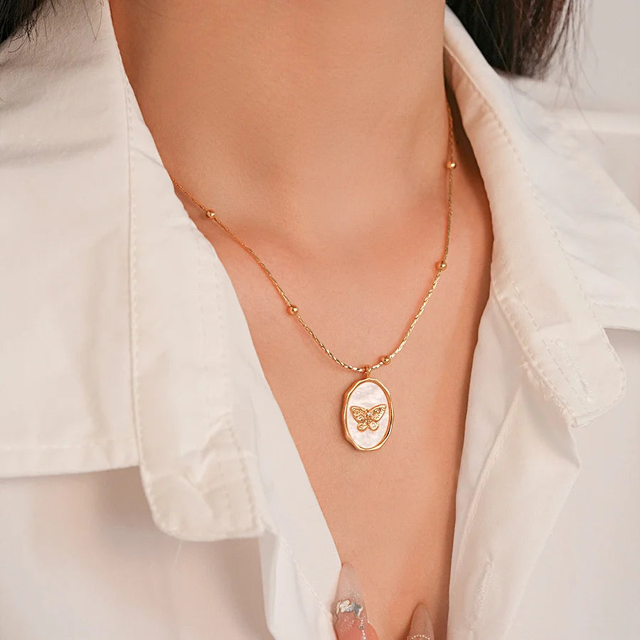 The One1|Butterfly Photo Album Necklace for woman
