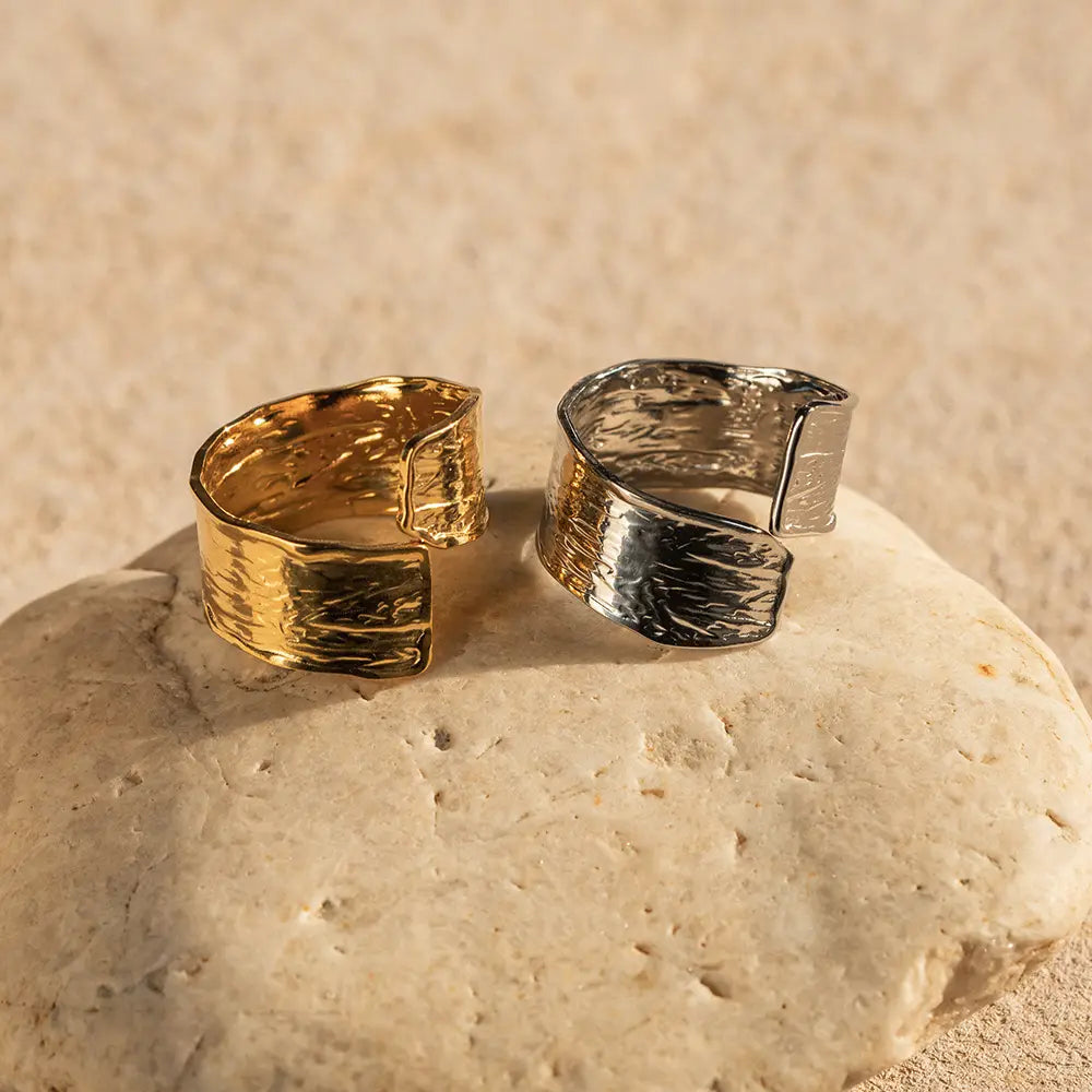 The One1| Crinkle Wide Open Ring, Gold and Sliver