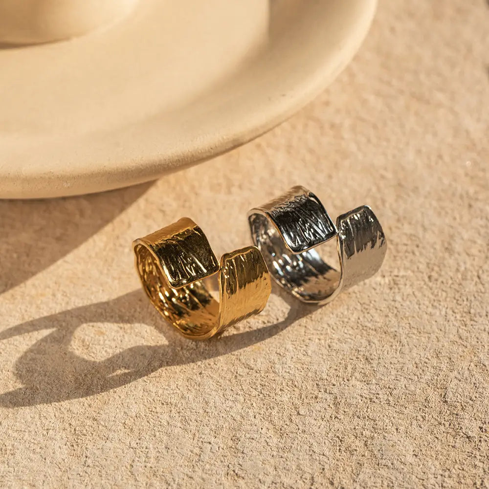 The One1| Crinkle Wide Open Ring, Gold and Sliver