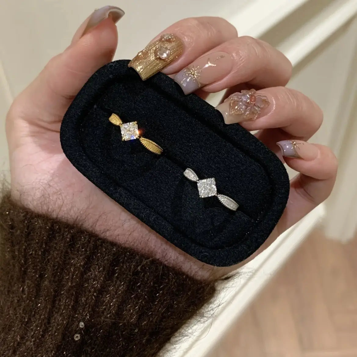 The One1| Vintage Glow Diamond Ring, Gold and Sliver