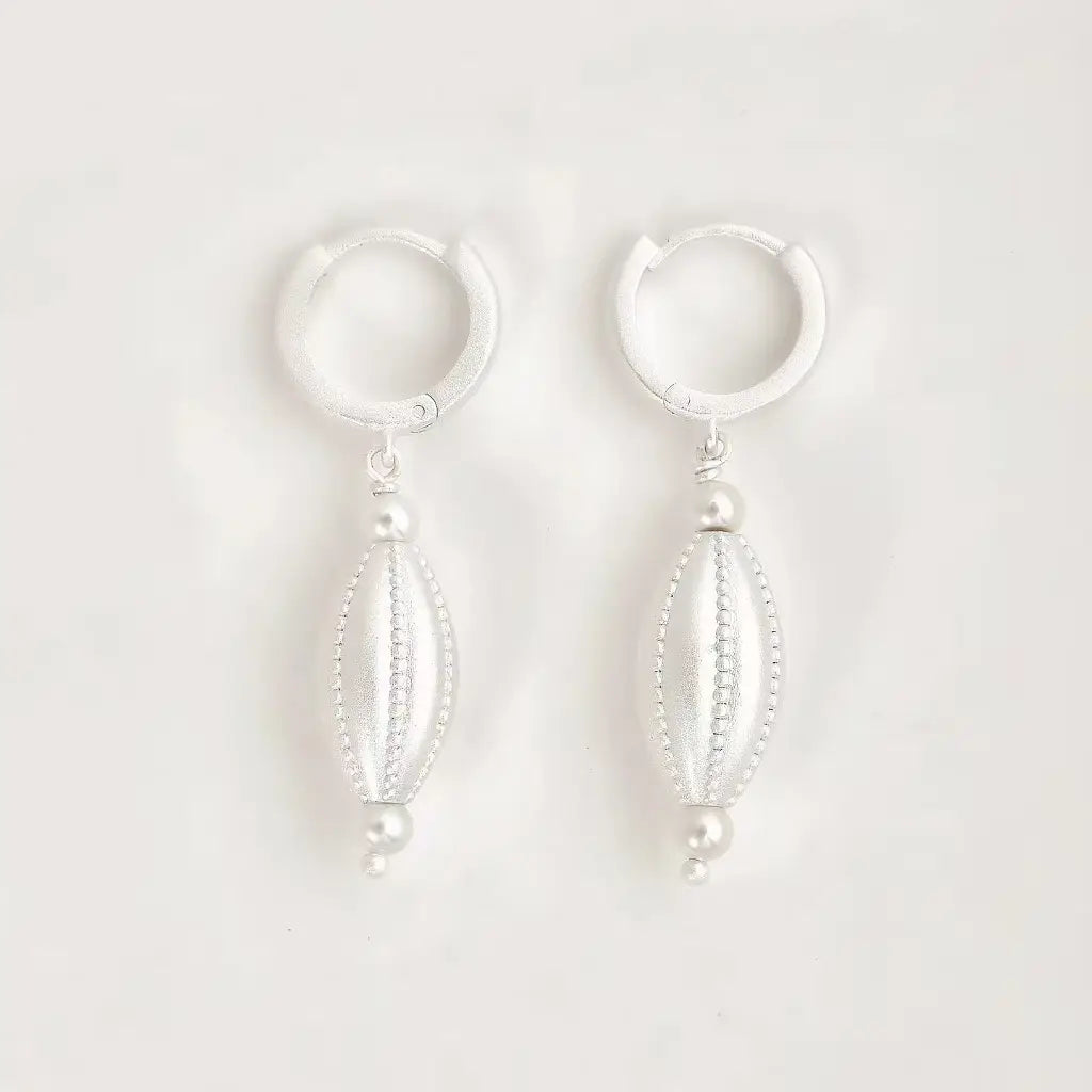 The One1| Sliver Olive Pearl Drops Earring for woman