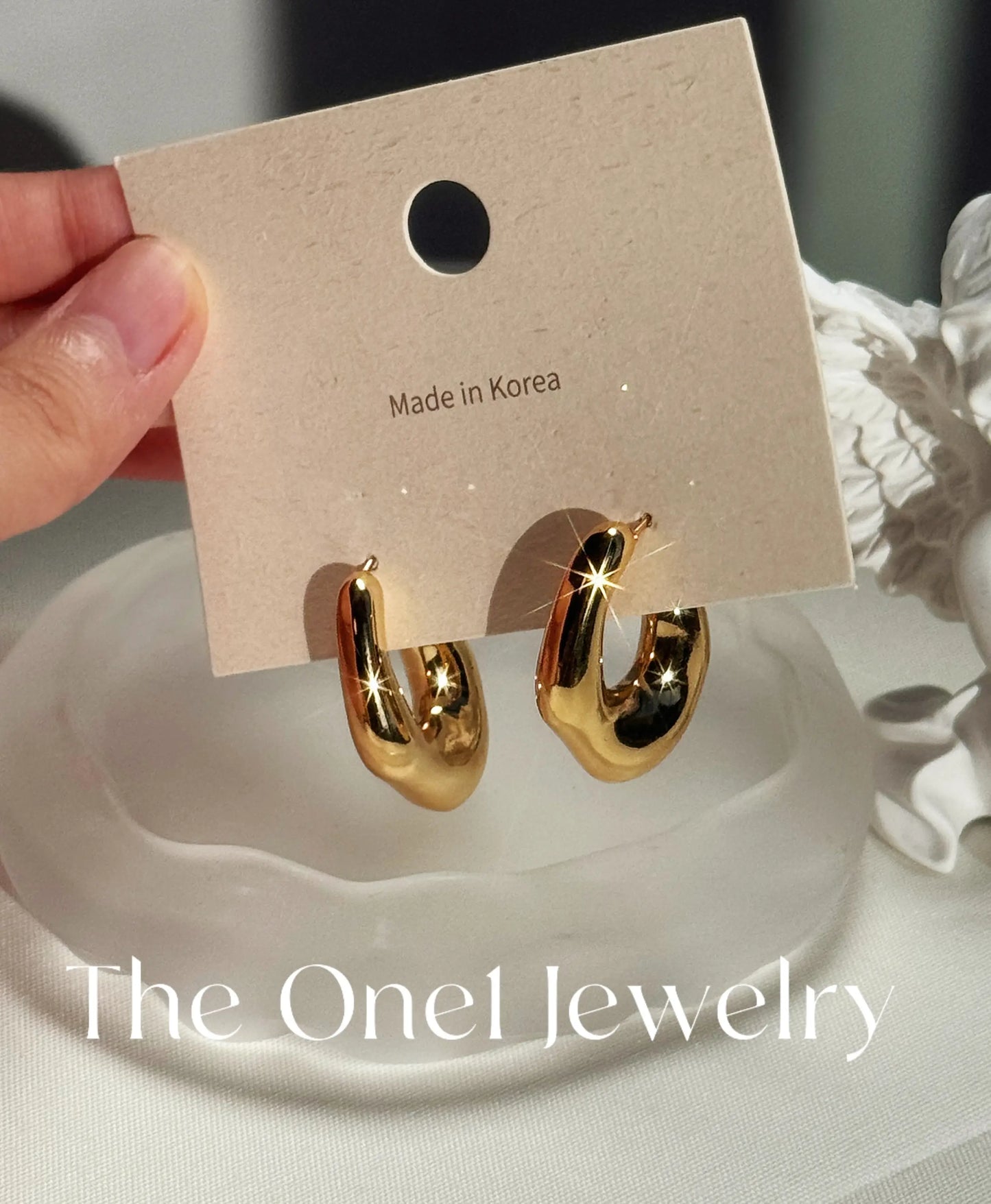 THE ONE1 - 24K Gold Sculpted Hoop earrings