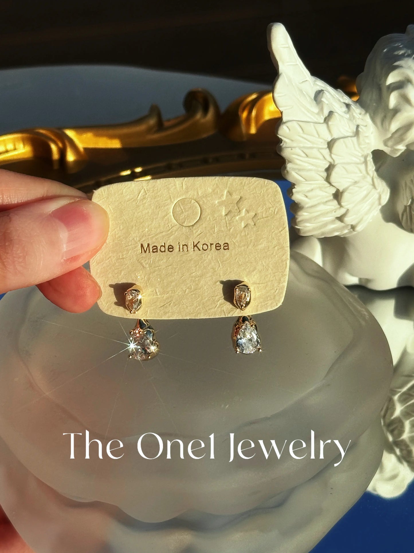 The One1| Elegant Teardrop Earrings