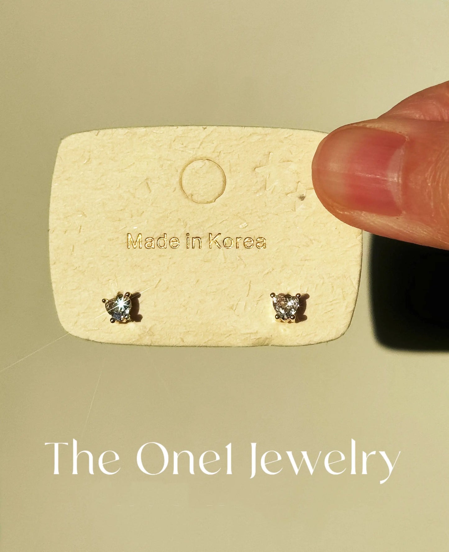 The One1| Sparkling Heart Stud Earrings