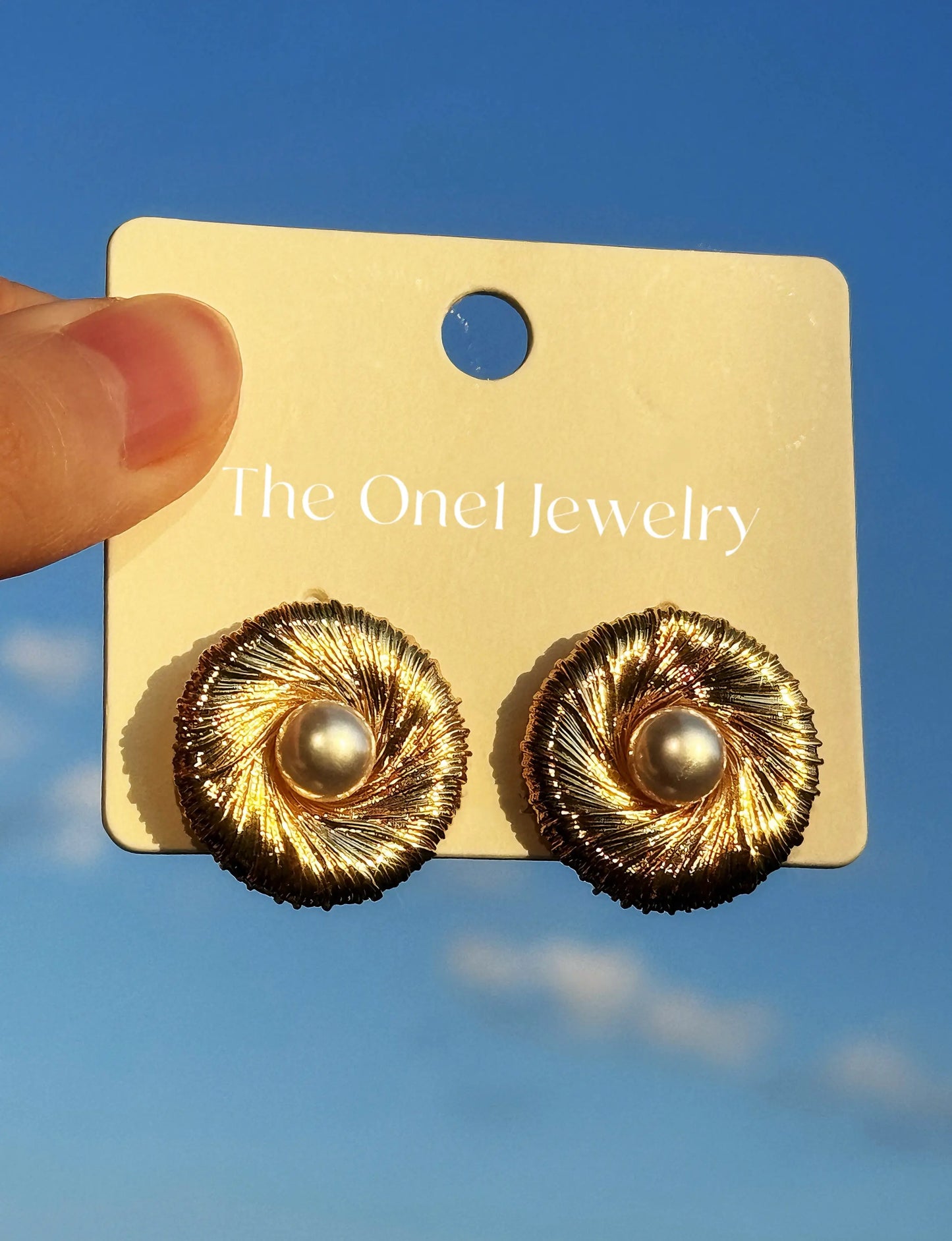 The One1- Textured Gold Pearl Earrings