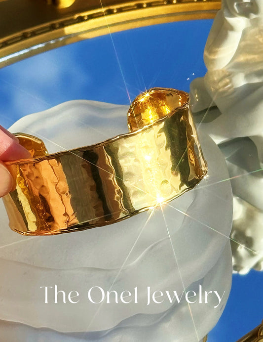 The One1 -  Essential Textured Golden Cuff Bracelet for woman